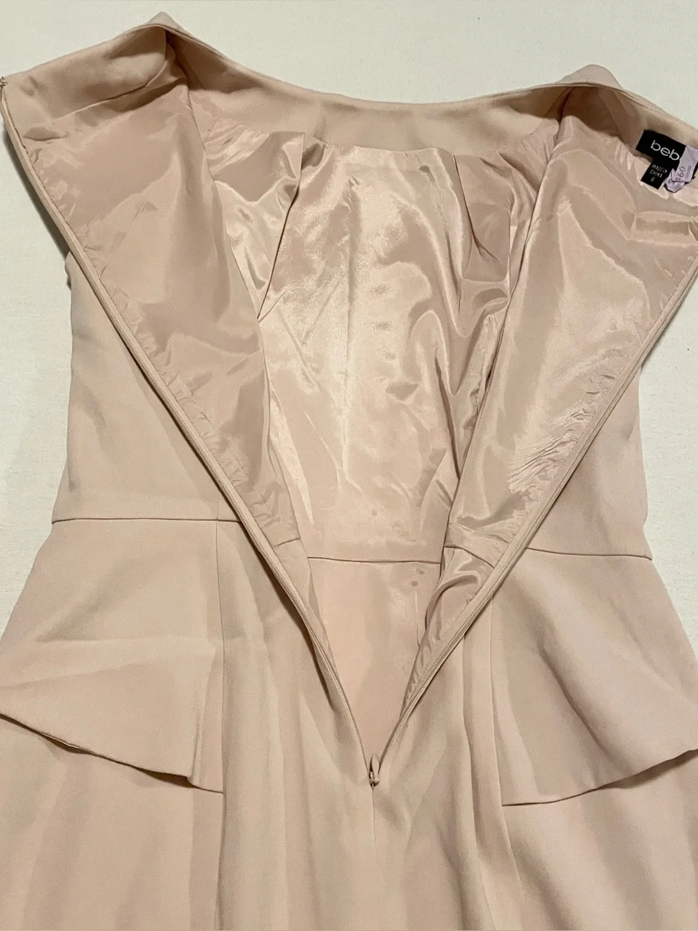 Bebe Nude Peplum Sheath Dress Cap Sleeve - Size 6 - Picture 15 of 16